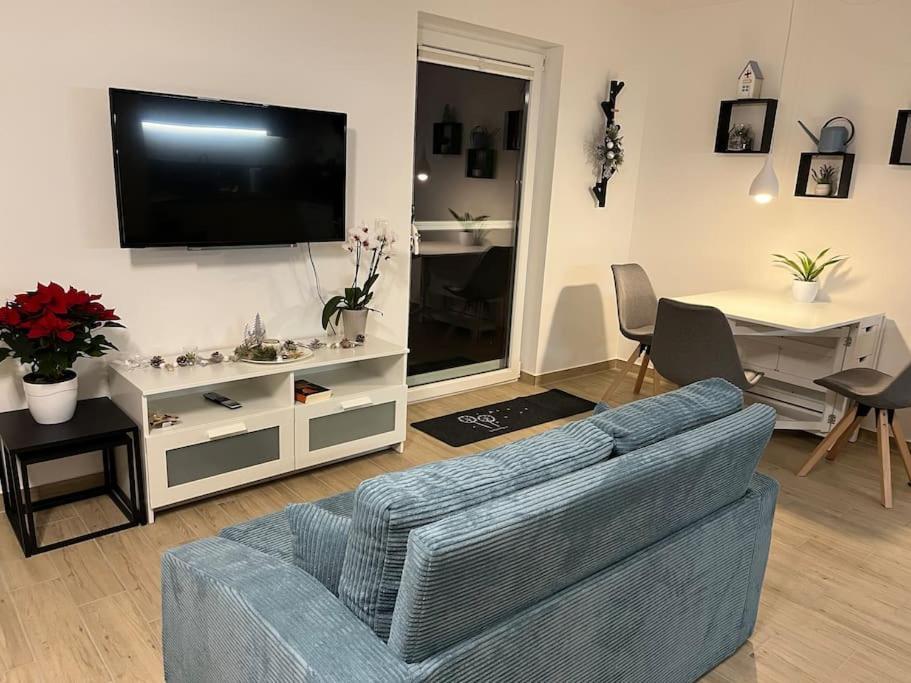 Neu Sanierte Wohnung Fuer 2-4 P Eschwege Exterior foto